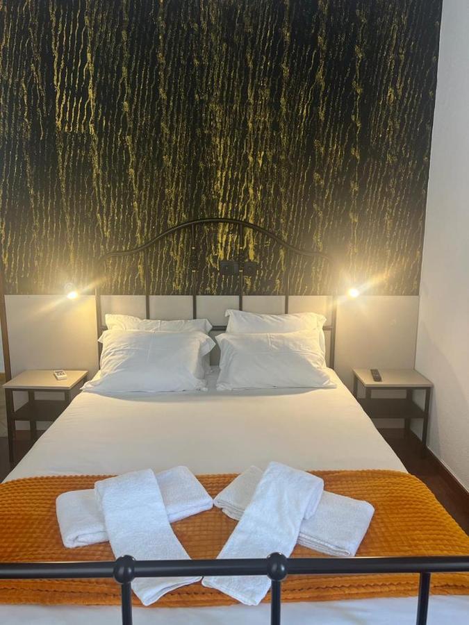 Pensao Nova Goa Hotel Lisbon Exterior photo