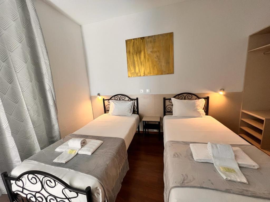 Pensao Nova Goa Hotel Lisbon Exterior photo